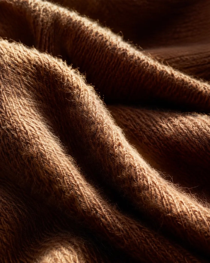 Detalle de textura de fibra noble en tejido natural